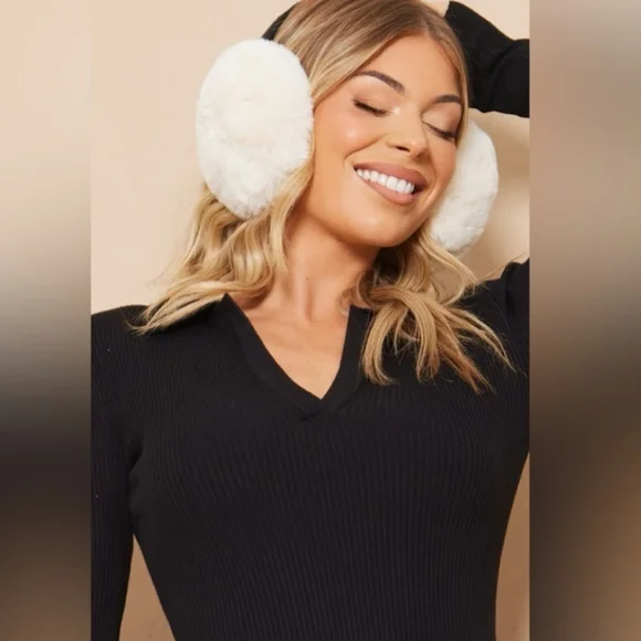 NWT PrettyLittleThing Black Long Sleeve Ribbed Bodycon Mini Dress - Picture 3 of 7